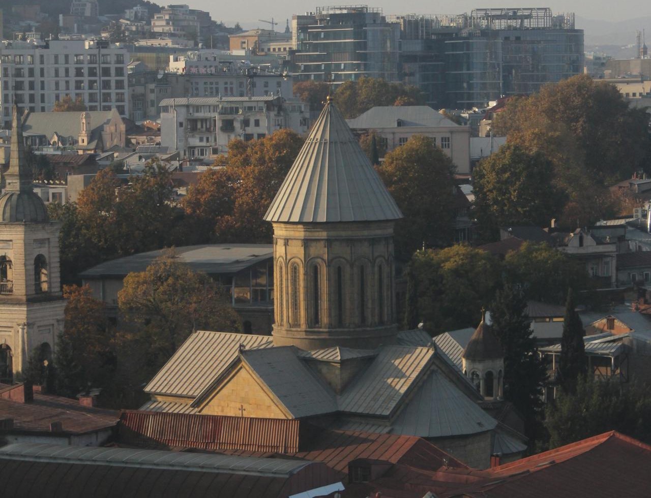 Gürcüce: Benzersiz Bir Dilin Özellikleri ve Günümüzdeki Rolü